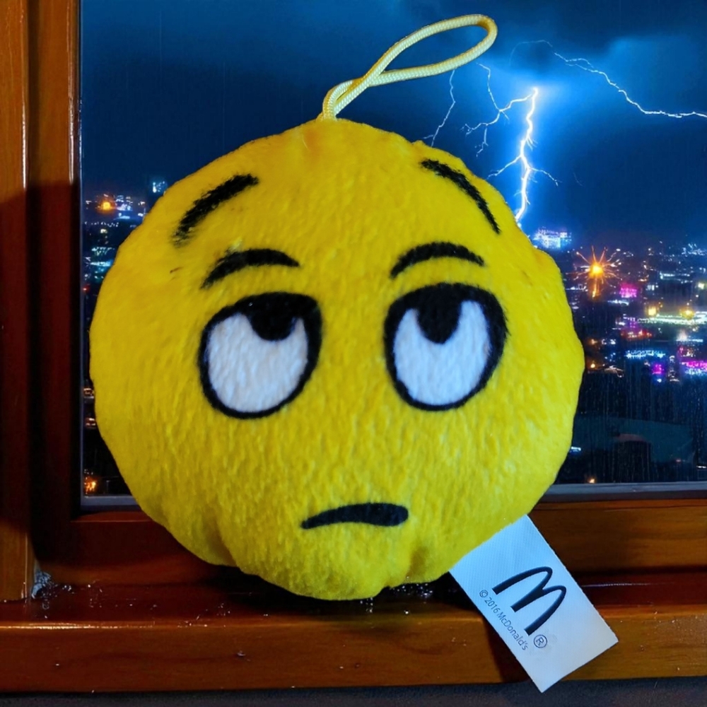 2016 WHATEVER McDONALD'S EMOJI PLUSH Happy Meal Toy #7